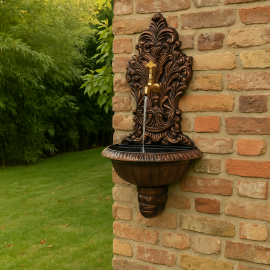 BaroqueRust Duvar Tipi Bahçe Çeşmesi – Eskitme Bakır Renkli, Döküm Antik Musluklu Gösterişli Model