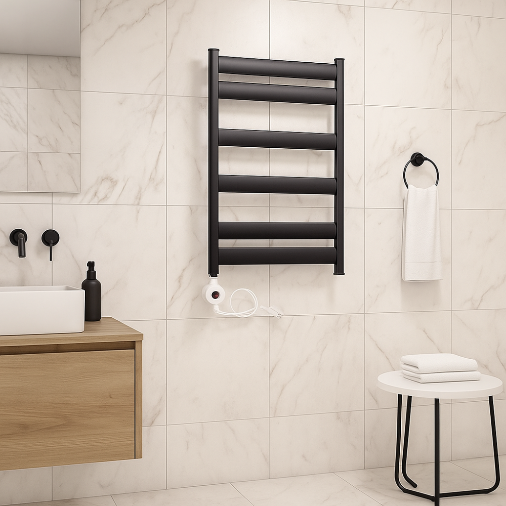 50x70 Siyah Elektrikli Havlupan – Hızlı Isınır, Kararmaz, Banyo Havlu Isıtıcı