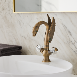 RoyalSwan Antik Kuğu Lavabo Bataryası – Çift Kristal Kollu, Eskitme Pirinç Gövde