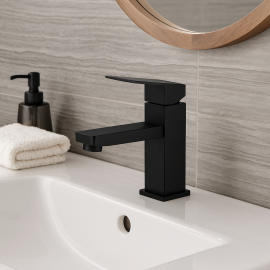 CubeLine Mat Siyah Lavabo Bataryası – Kare Gövde Tasarım, Su Tasarruflu