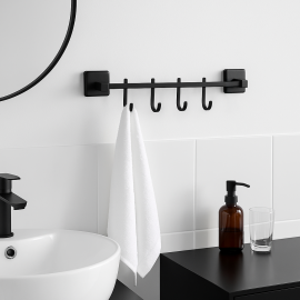 NoirQuad Dörtlü Bornoz Askılığı – Mat Siyah, Duvara Monte Pirinç Tasarım