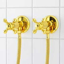 Altın Gold Pirinç Çapraz Kollu Taharet Musluğu ve 3/8-3/8 Fleks Hortum Seti – Çiftli Paket Altın Gold Pirinç Çapraz Kollu Taharet Musluğu ve 3/8-3/8 Fleks Hortum Seti – Çiftli Paket