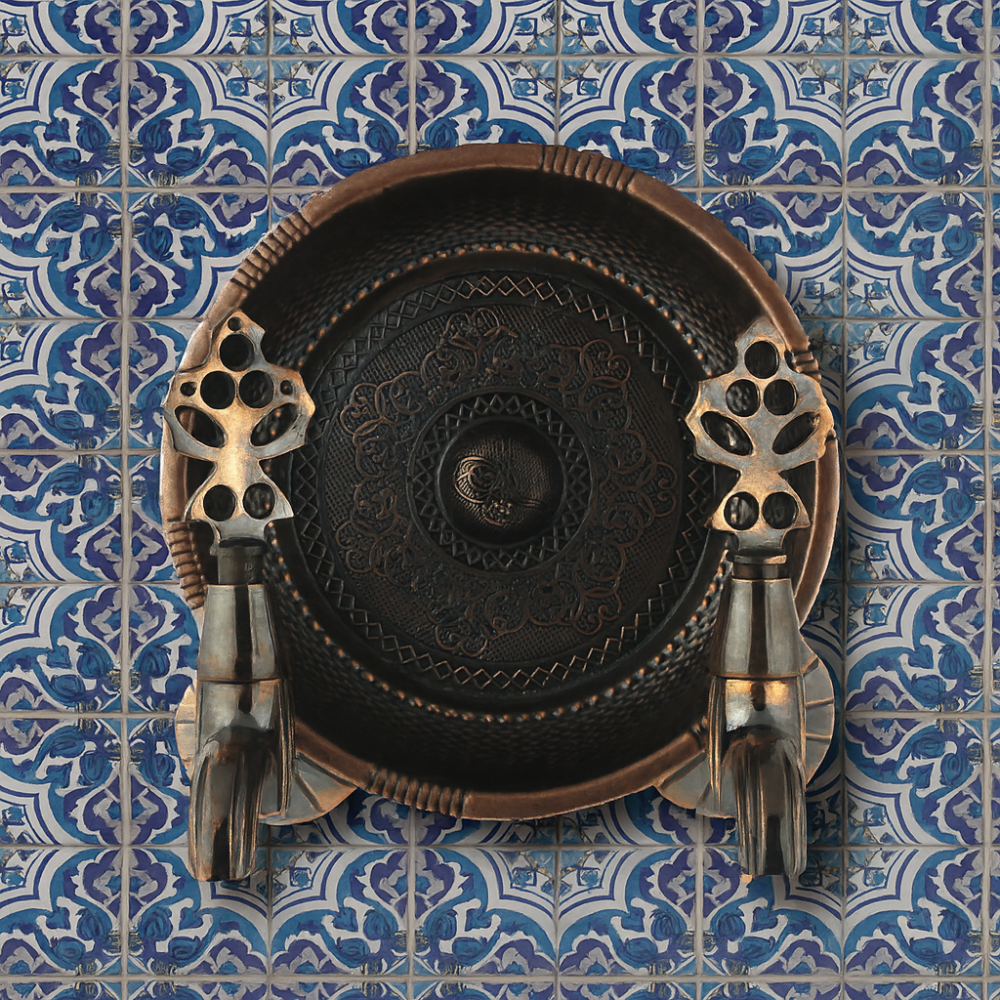 Bakır Eskitme Hamam Tası ve Çift Osmanlı Musluk Seti – Pirinç Hamam Musluğu Takımı