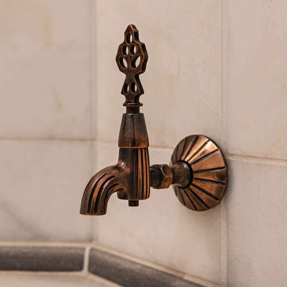 Antik Eskitme Osmanlı Hamam Musluğu – Pirinç Duvar Tipi