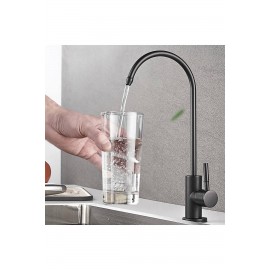 AquaBlack Mat Siyah Arıtma Musluğu – 360° Döner Başlık, Su Tasarruflu